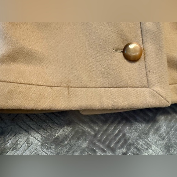 Valentino Camel Wool Blazer – Timeless Italian Tailoring, Minor Flaws - Picture 12 of 12